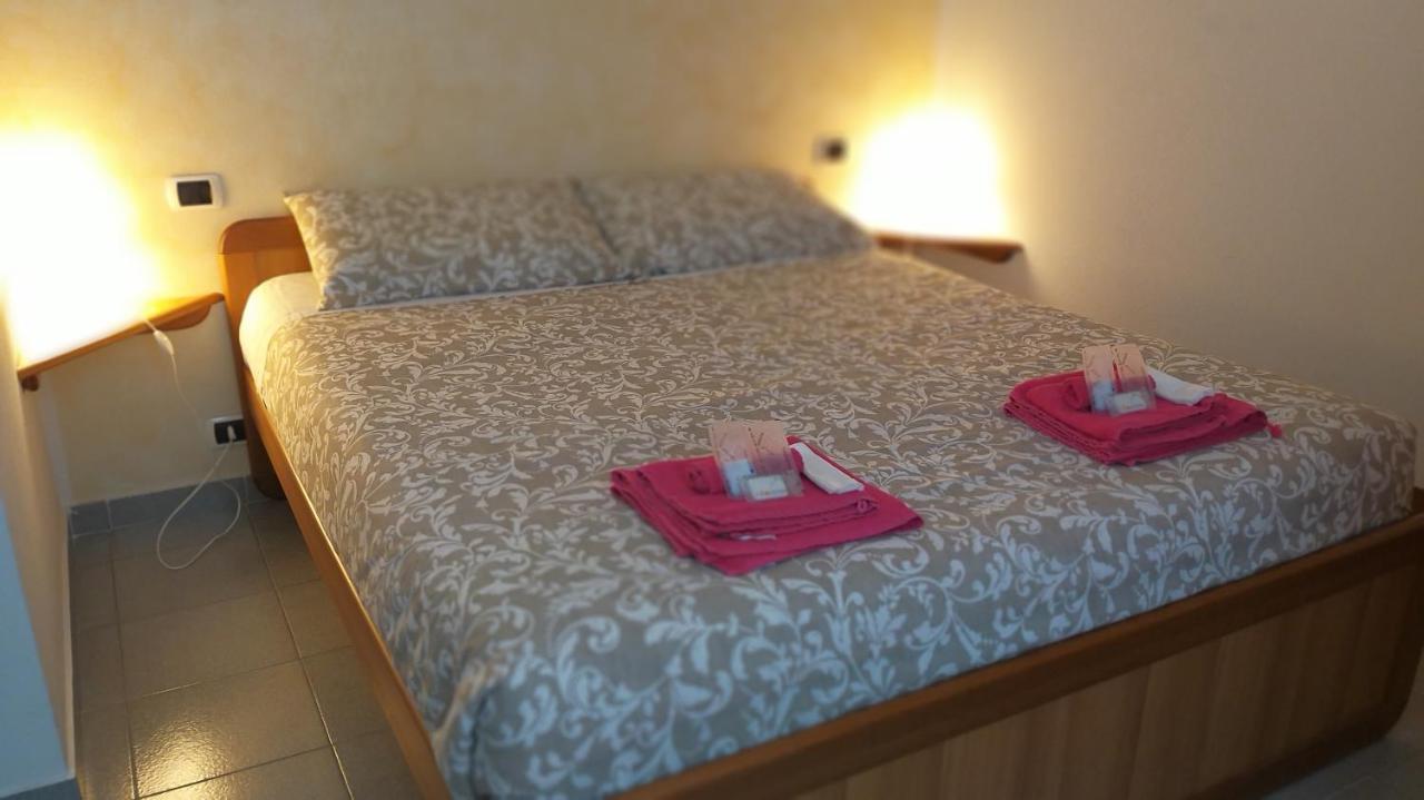Residence Casa Rosa Gera Lario Luaran gambar
