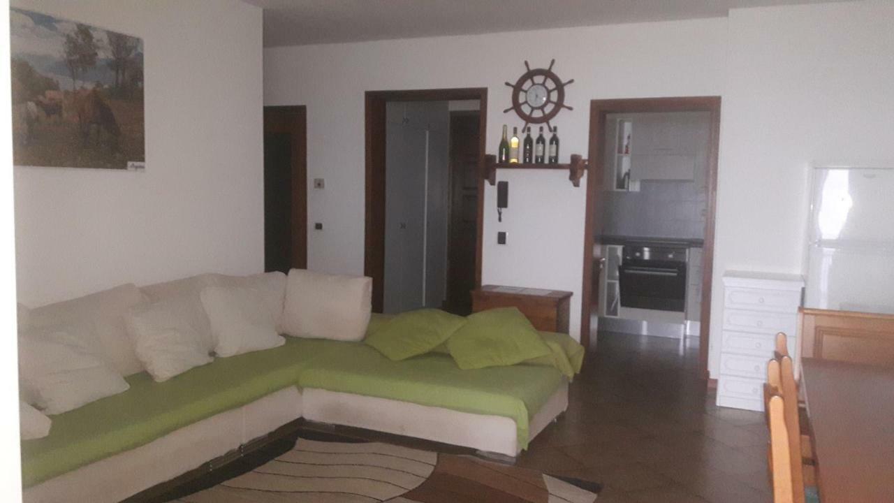 Residence Casa Rosa Gera Lario Luaran gambar